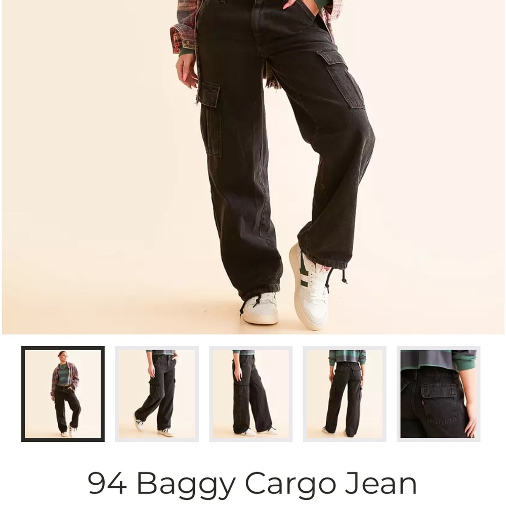 Levi's Dark Cargo Jeans